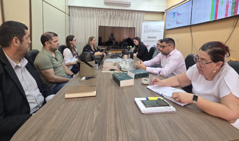 Coordinan digitalización de certificados de nacido vivo y defunción